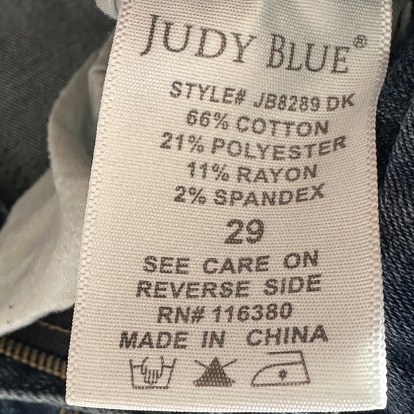 Judy Blue Destroyed Relaxed Fit Dark Wash Jeans Size 29 Slim Distressed Classic - Picture 7 of 8
